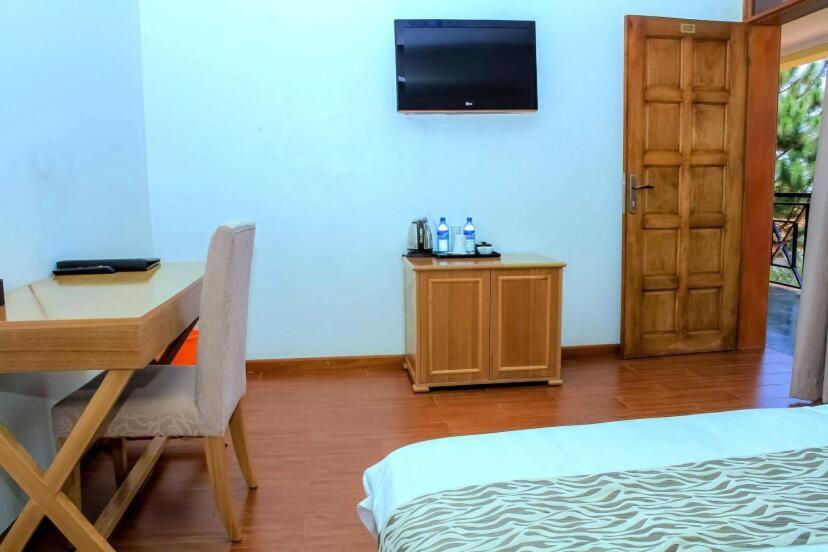 Rosemary Courts Bed And Breakfast Entebbe Luaran gambar