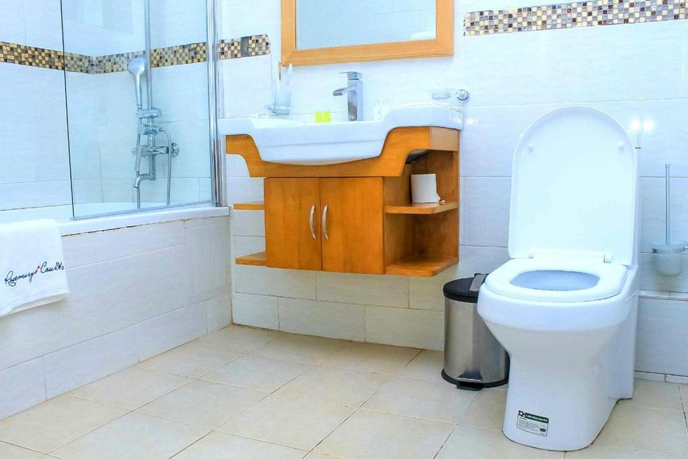 Rosemary Courts Bed And Breakfast Entebbe Luaran gambar